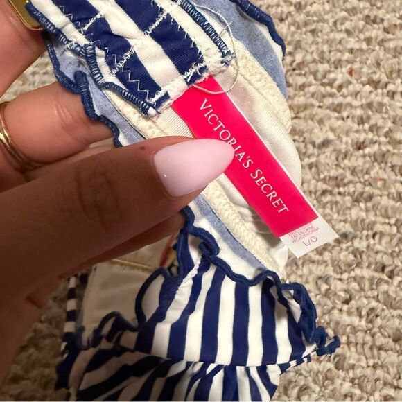 Rare Victoria's Secret Stars and Stripes American Flag Swim Top Bling Size Large - Picture 2 of 5